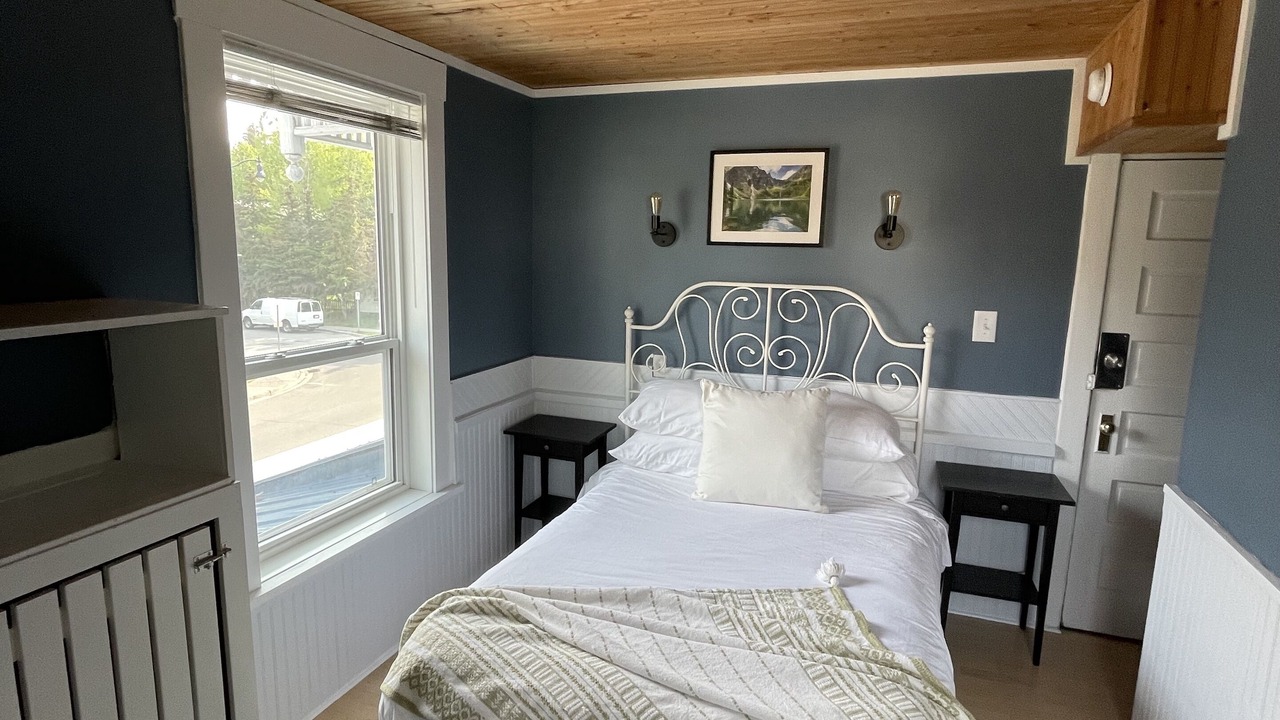 Photo of Bedroom in Banff