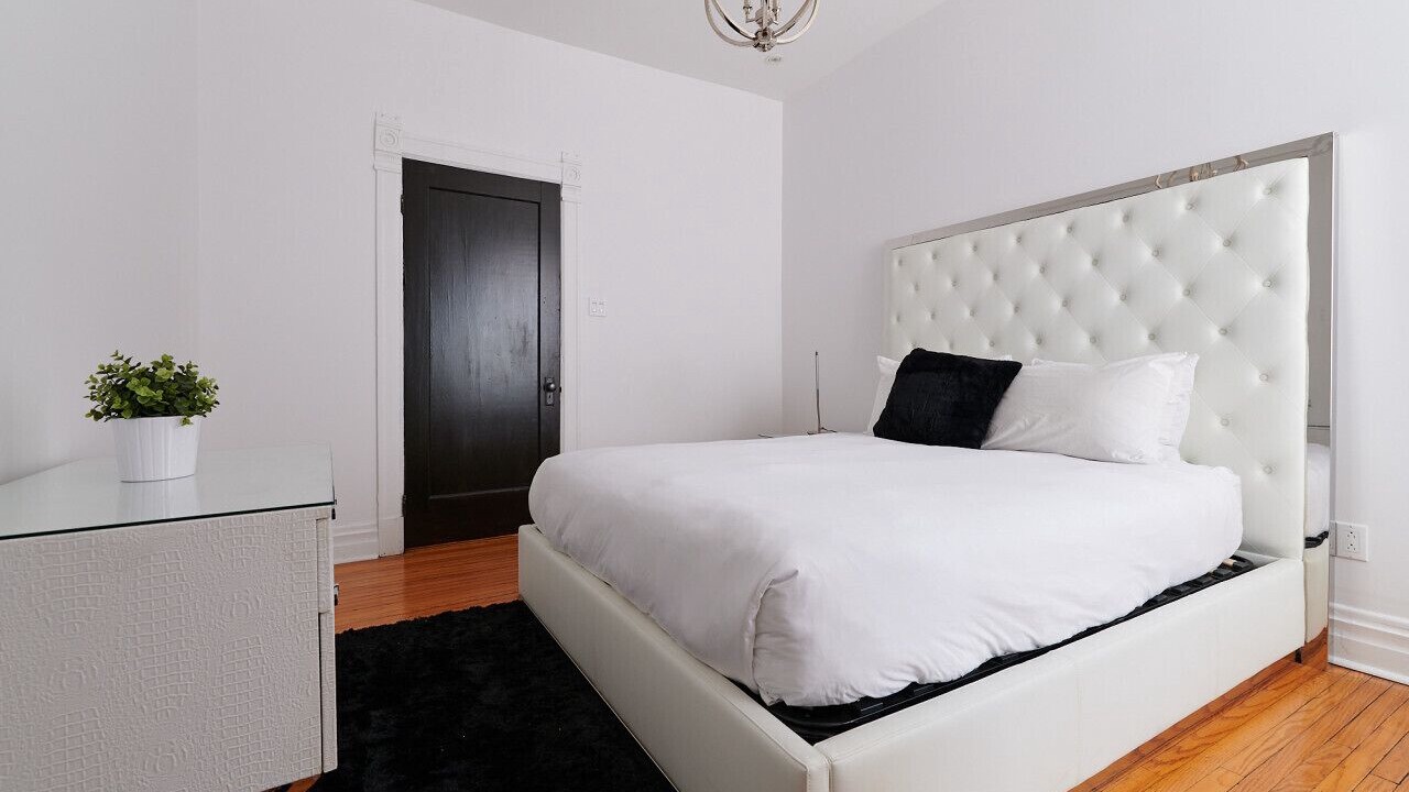 Photo of Bedroom in Little Italy