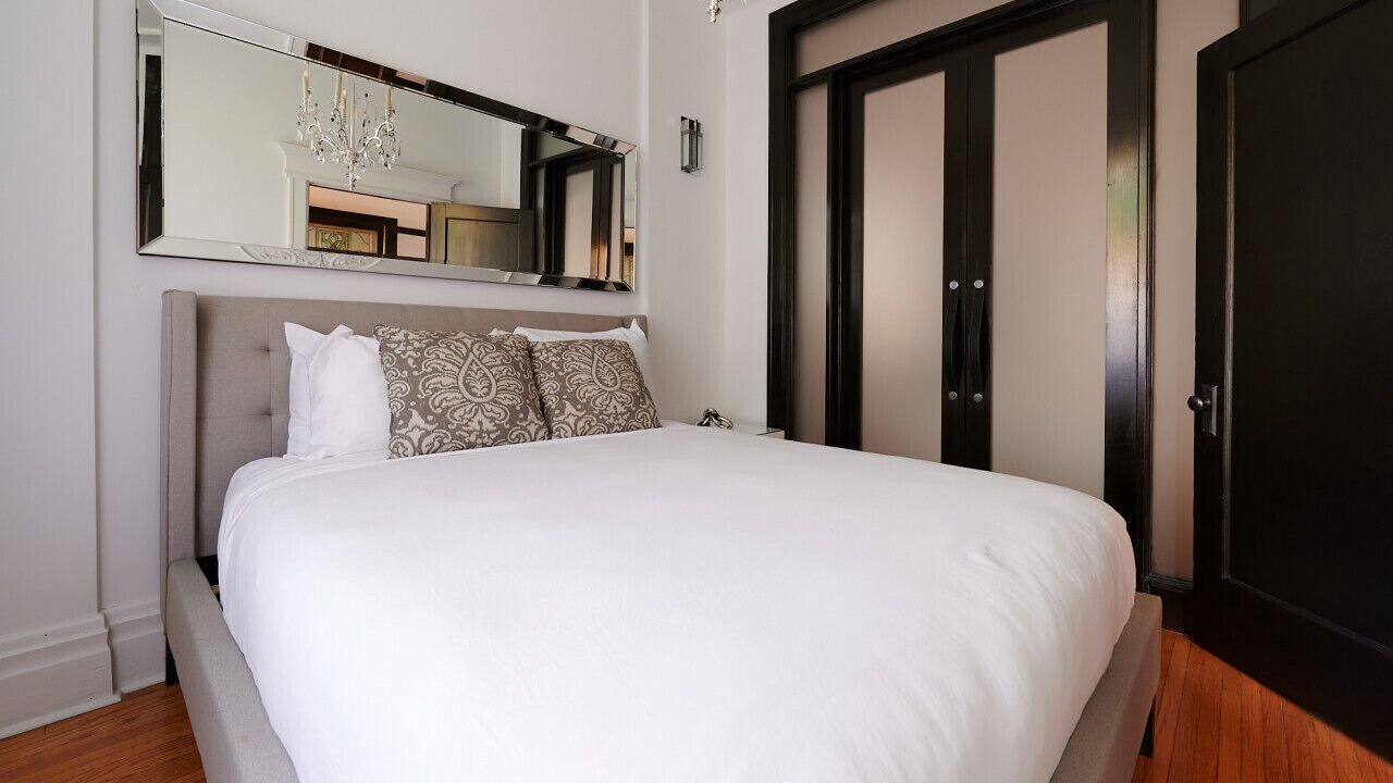 Photo of Bedroom in Little Italy