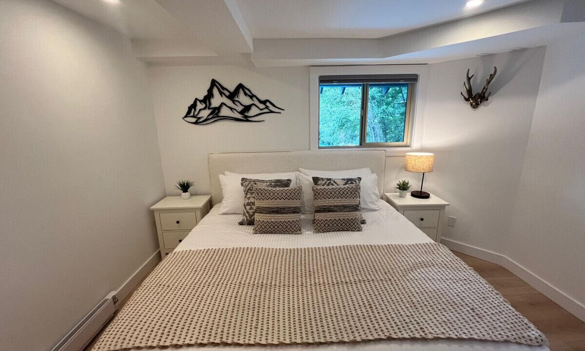 Photo of Bedroom in Whistler Creekside