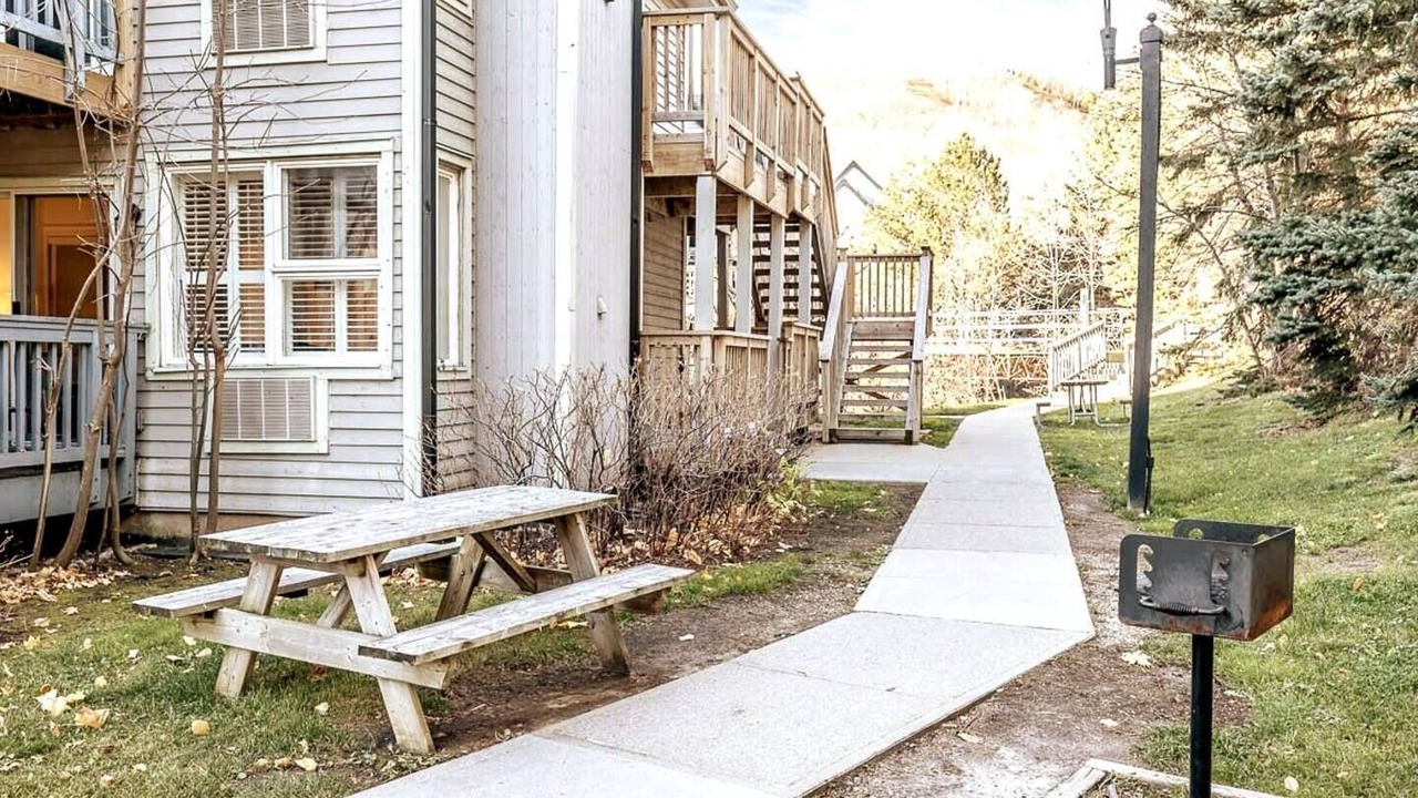 Photo of Others in The Blue Mountains