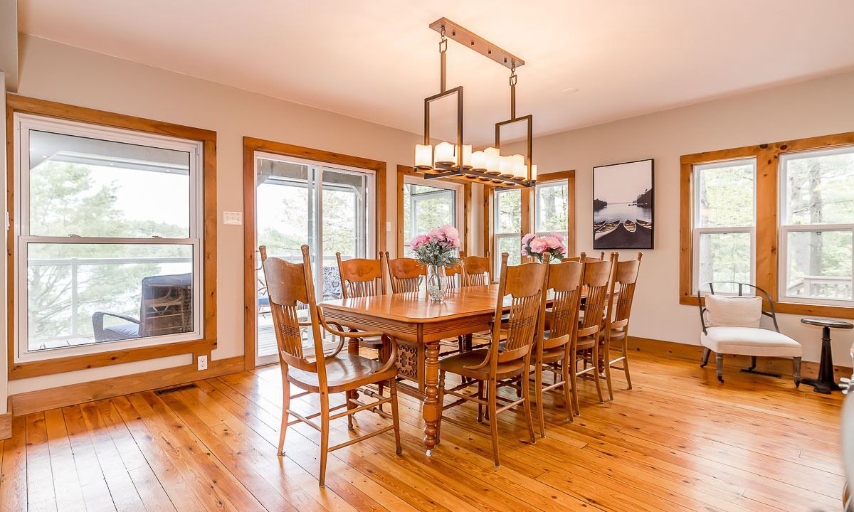 Photo of Livingroom in Gravenhurst