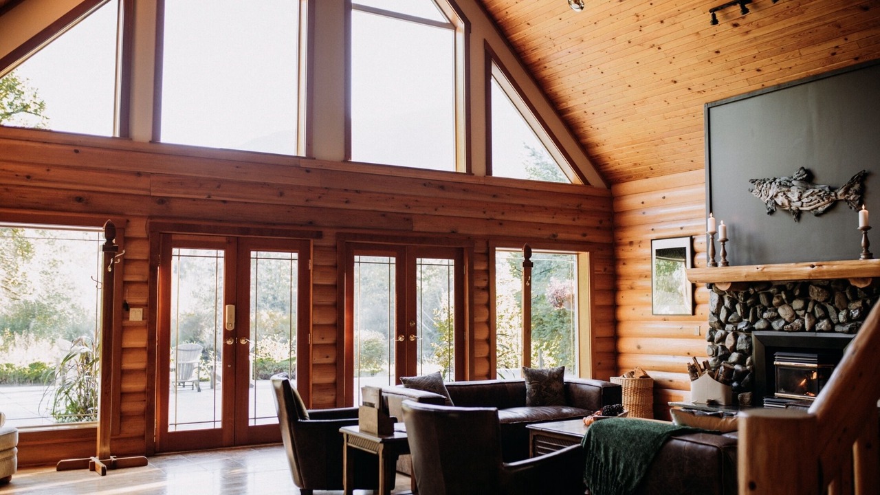 Photo of Livingroom in Lake Cowichan