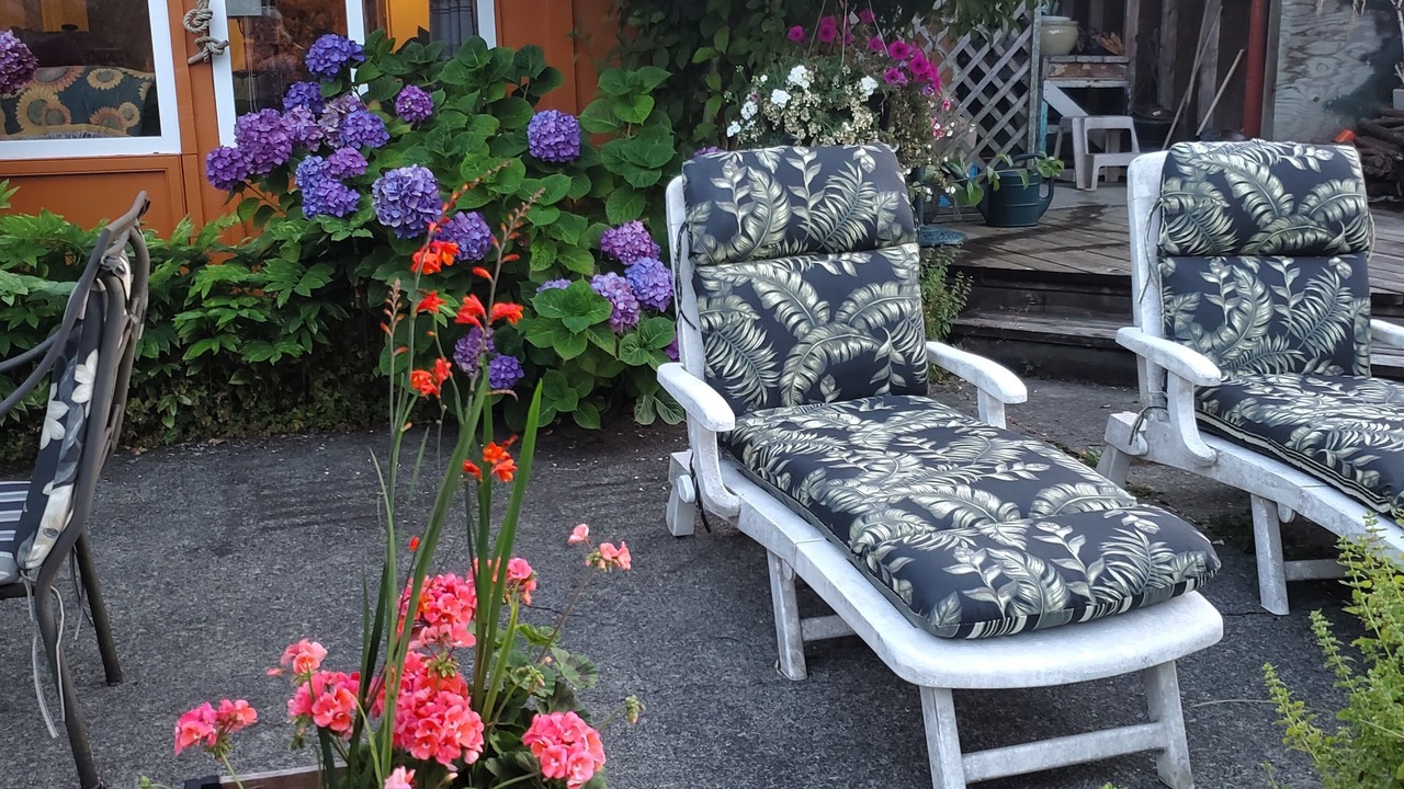 Photo of Patio Balcony in Cowichan Bay