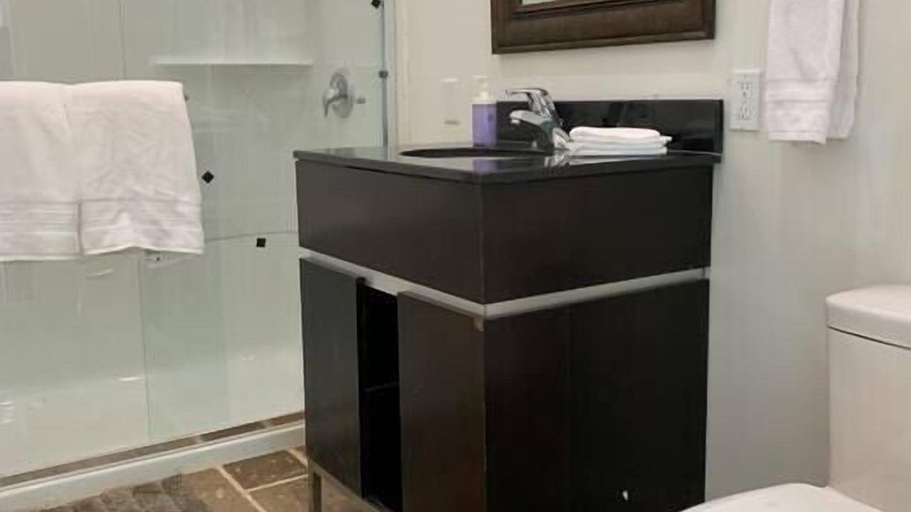 Photo of Bathroom in Port Alberni
