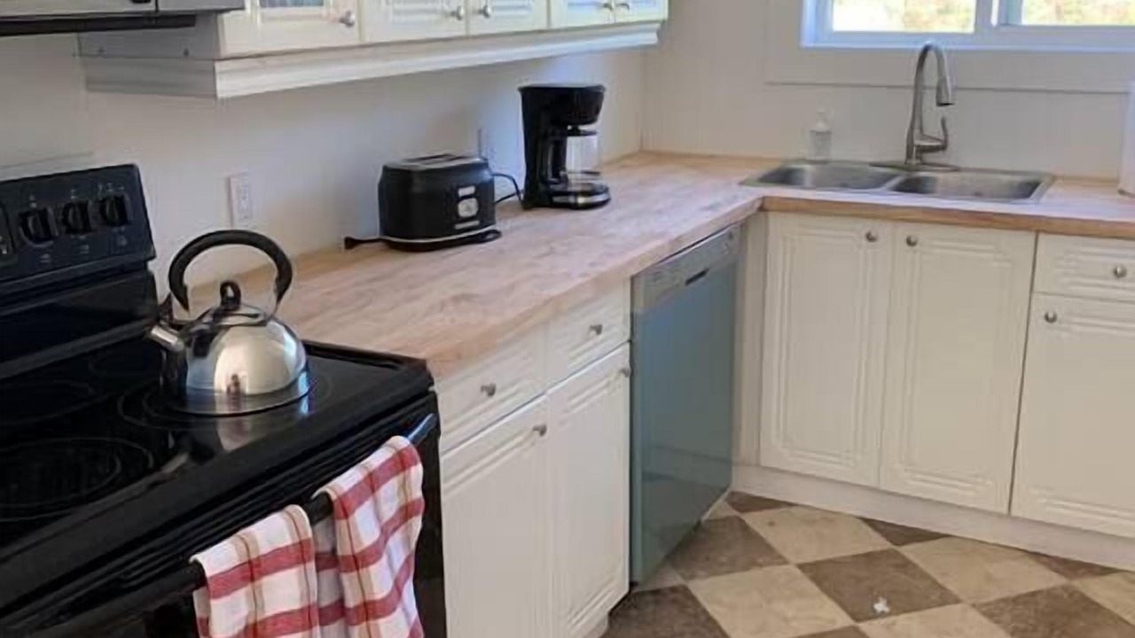 Photo of Kitchen in Port Alberni