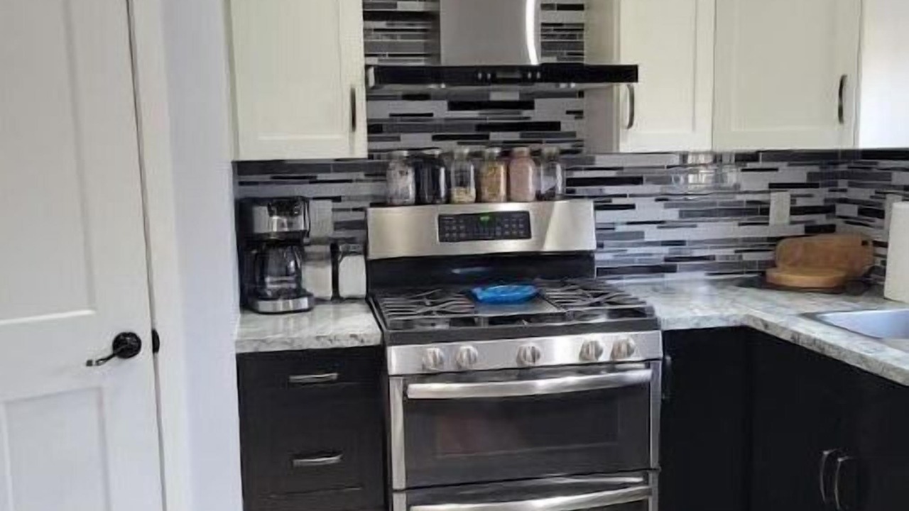 Photo of Kitchen in Sylvan Lake