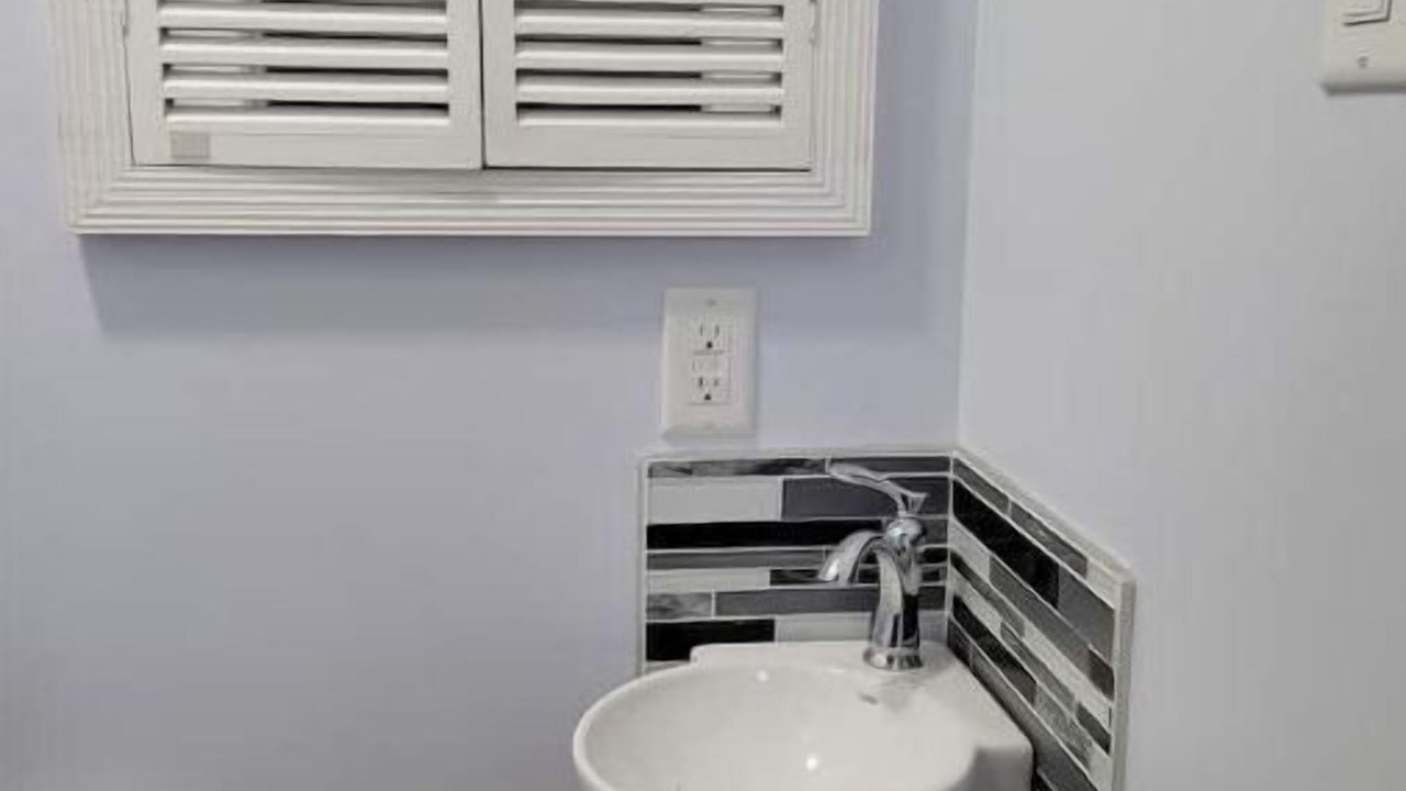 Photo of Bathroom in Sylvan Lake