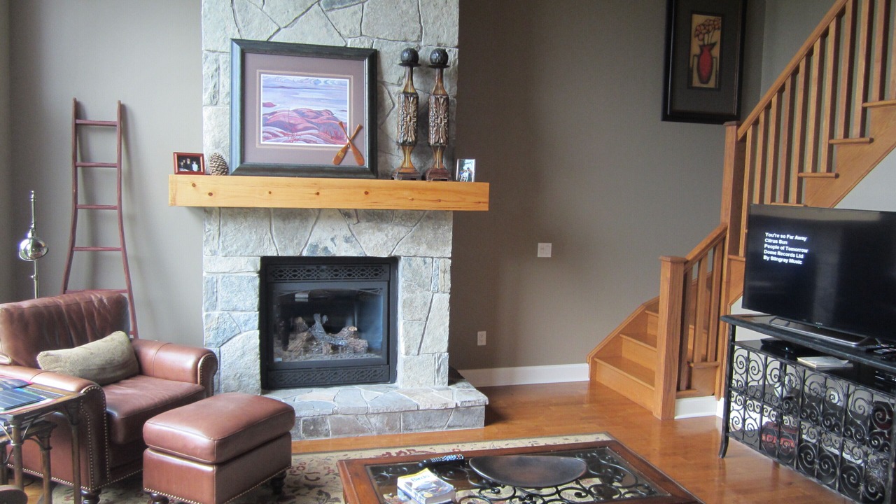 Photo of Livingroom in Port Carling