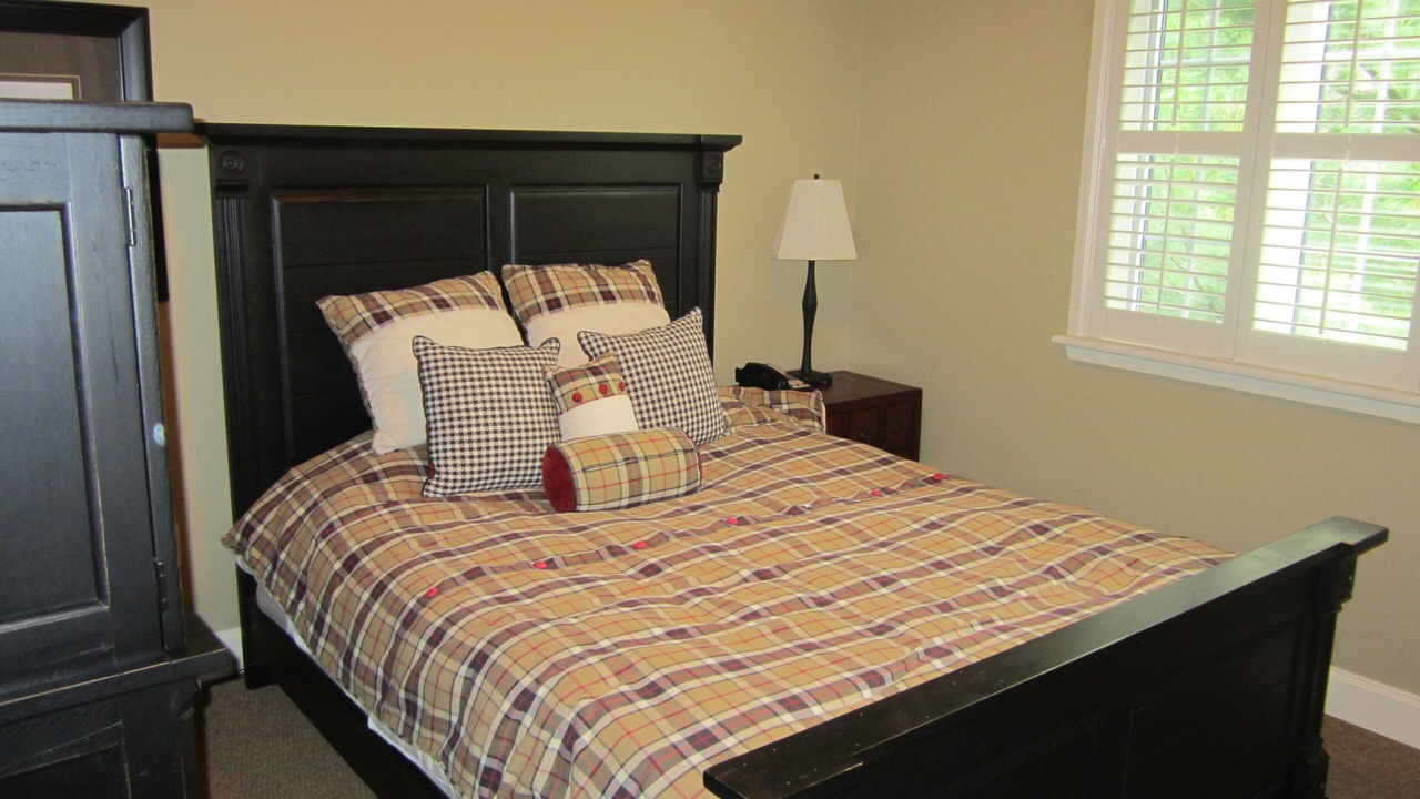 Photo of Bedroom in Port Carling