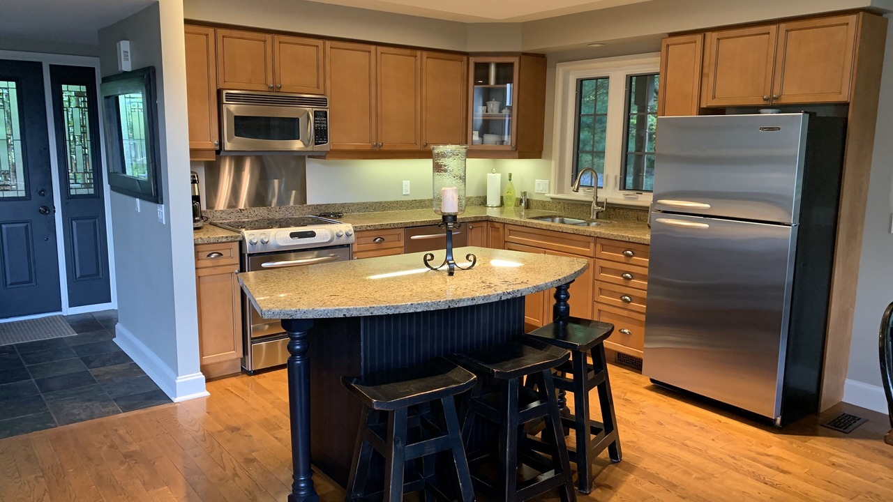 Photo of Kitchen in Port Carling