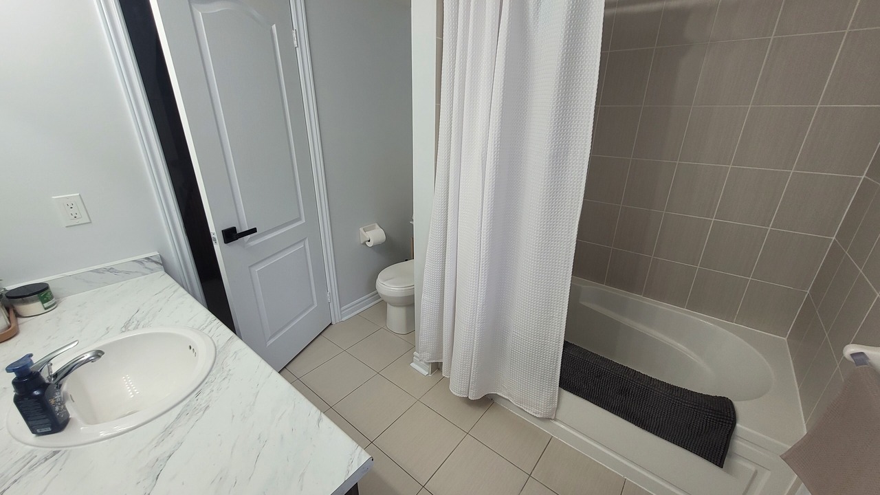 Photo of Bathroom in L'Amoreaux