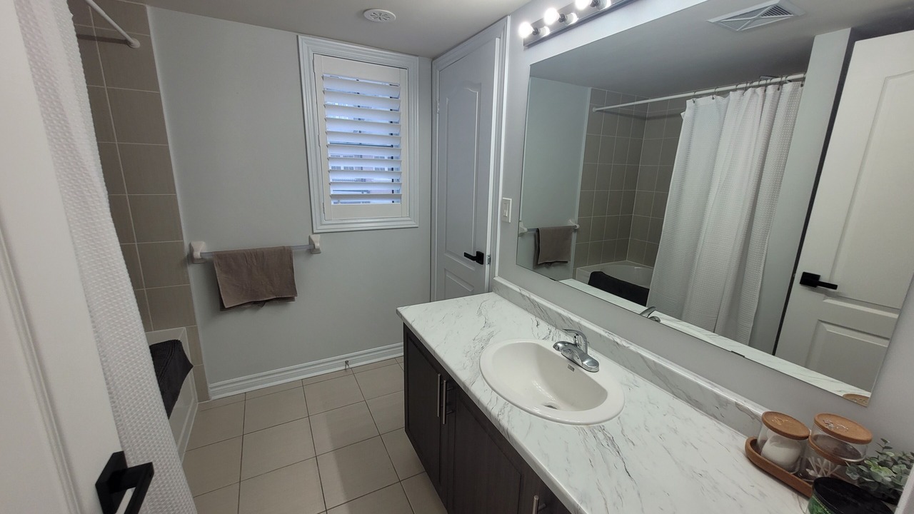 Photo of Bathroom in L'Amoreaux