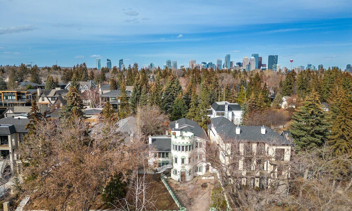 Photo of Others in Mount Royal