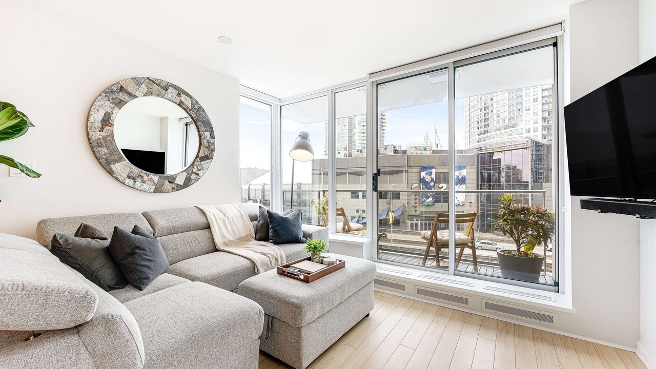 Photo of Livingroom in Crosstown