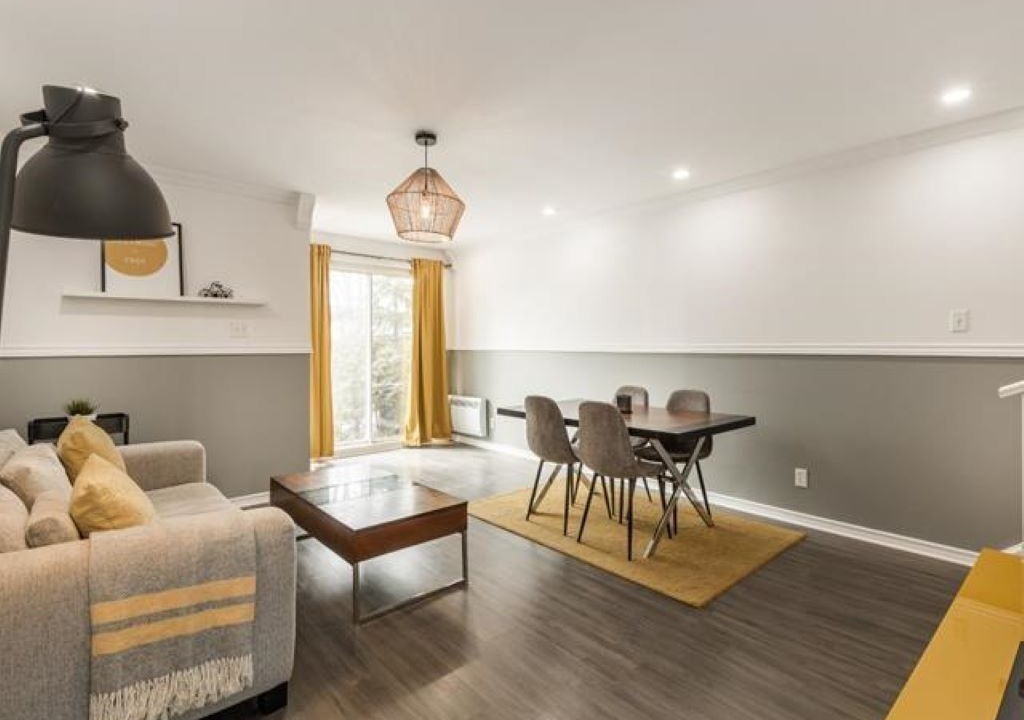 Photo of Livingroom in Laval