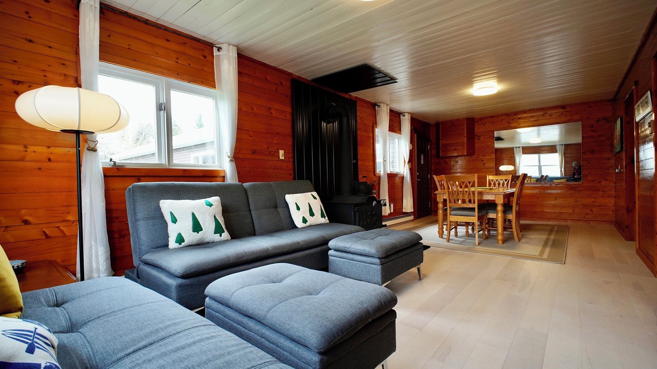 Photo of Livingroom in Inverness County