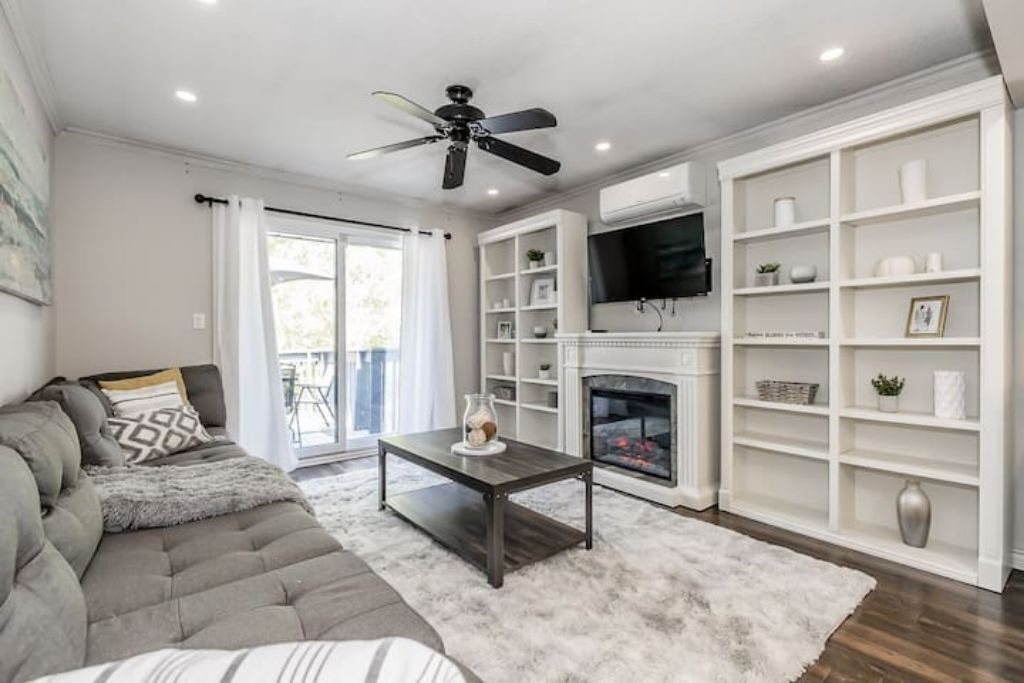 Photo of Livingroom in Alcona