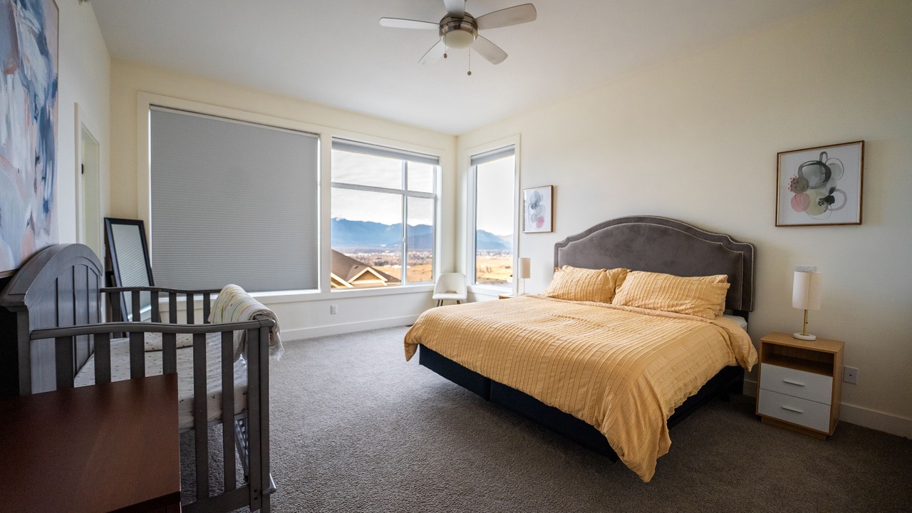 Photo of Bedroom in Promontory