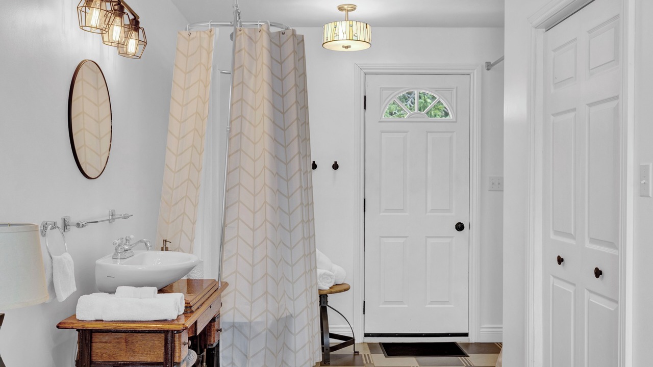 Photo of Bathroom in Cottam