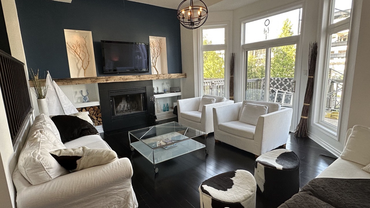 Photo of Livingroom in Collingwood
