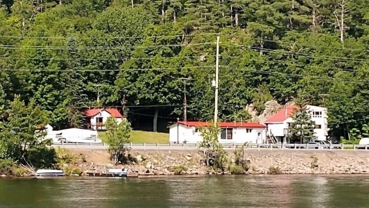 Photo of Others in Algonquin Highlands