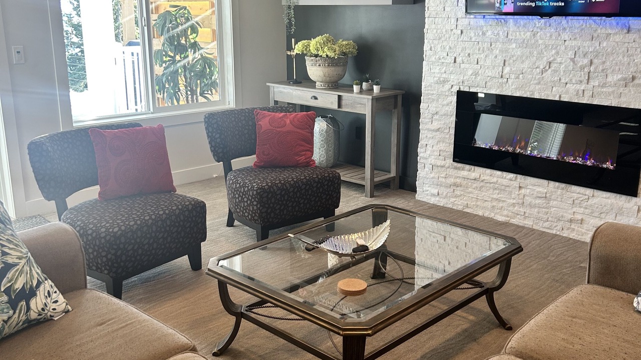 Photo of Livingroom in Central Okanagan