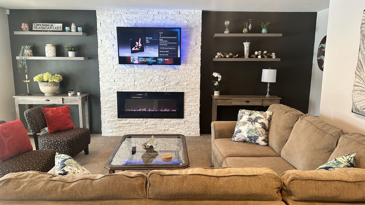 Photo of Livingroom in Central Okanagan