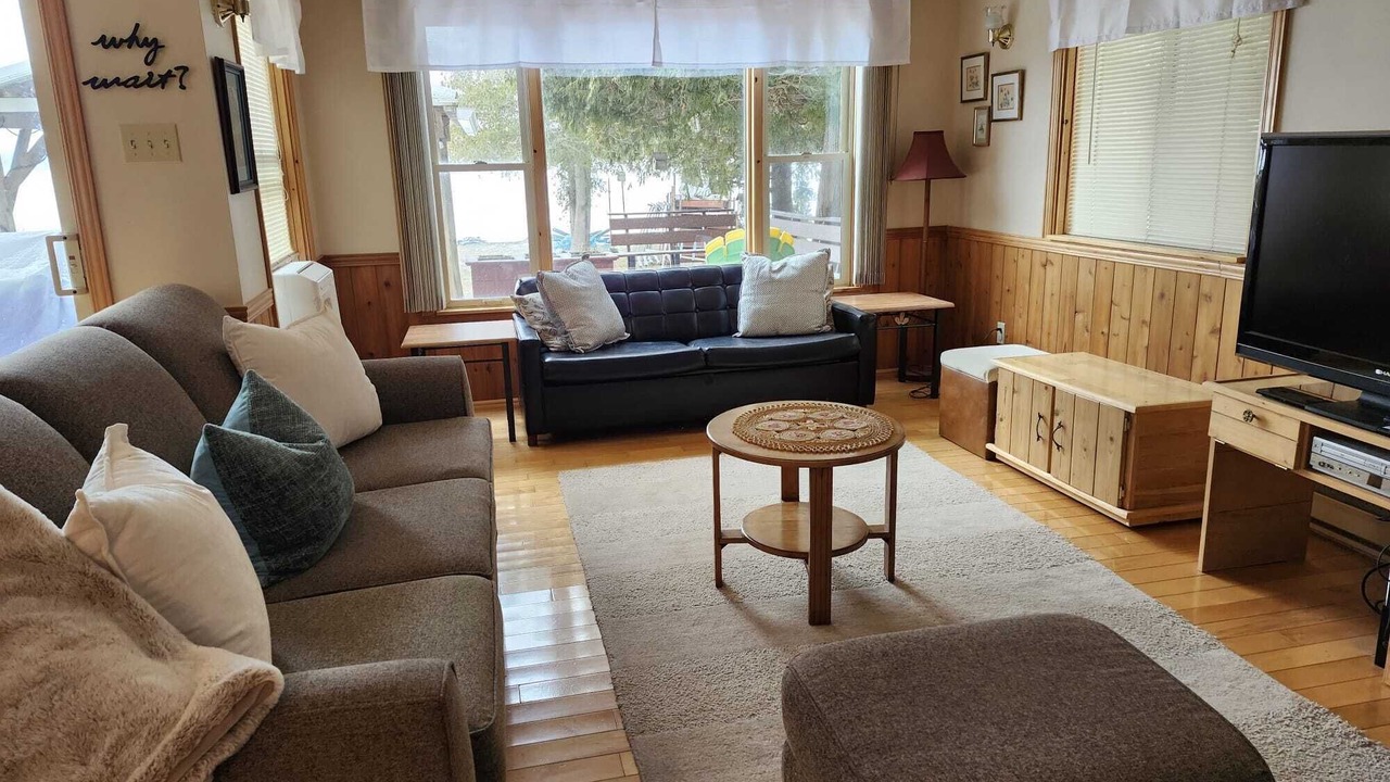 Photo of Bedroom in Fenelon Falls