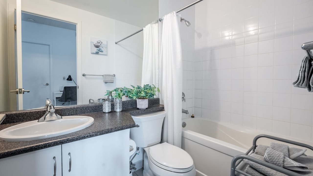 Photo of Bathroom in Fort York