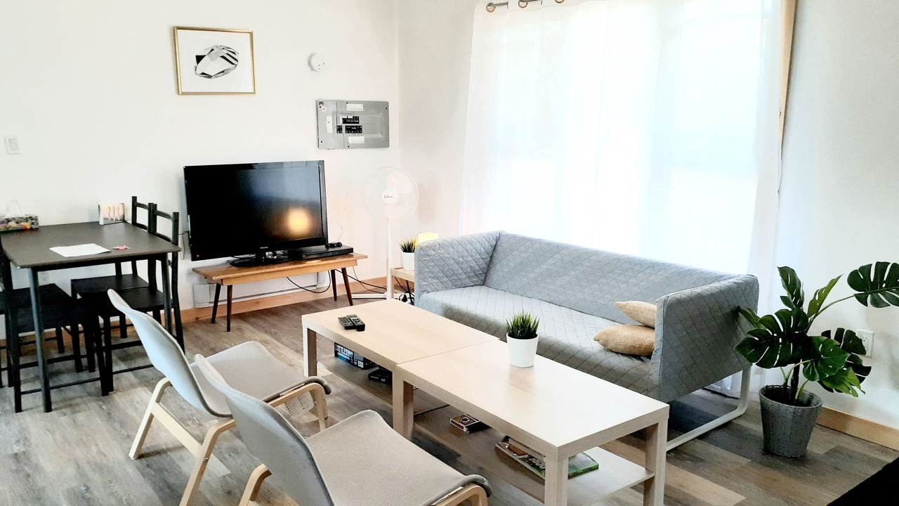 Photo of Livingroom in Milford