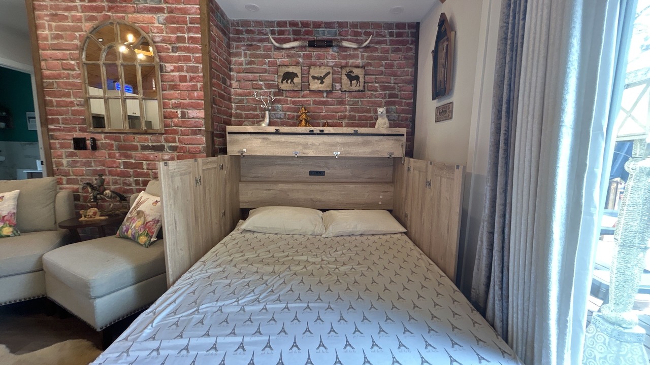 Photo of Bedroom in Alcona