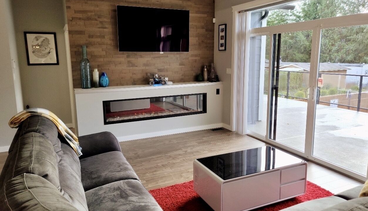 Photo of Livingroom in Sproat Lake