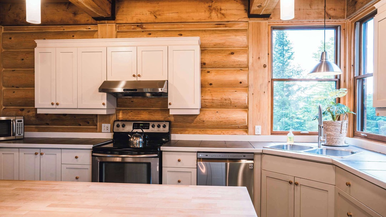Photo of Kitchen in Lac Superieur Village