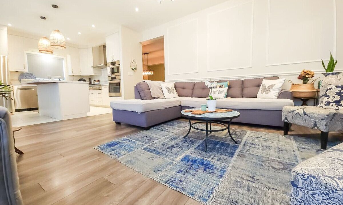 Photo of Livingroom in Thorold