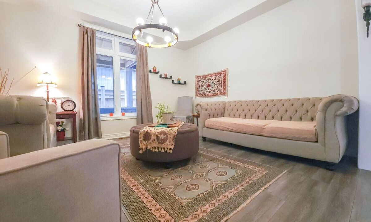 Photo of Livingroom in Thorold