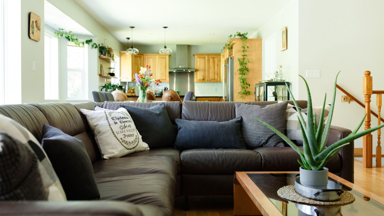 Photo of Livingroom in Slocan Park