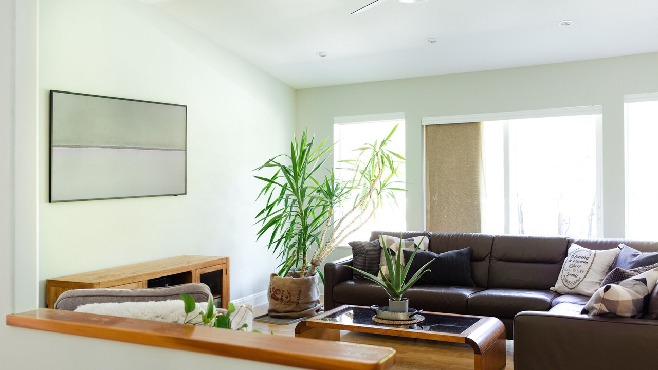 Photo of Livingroom in Slocan Park