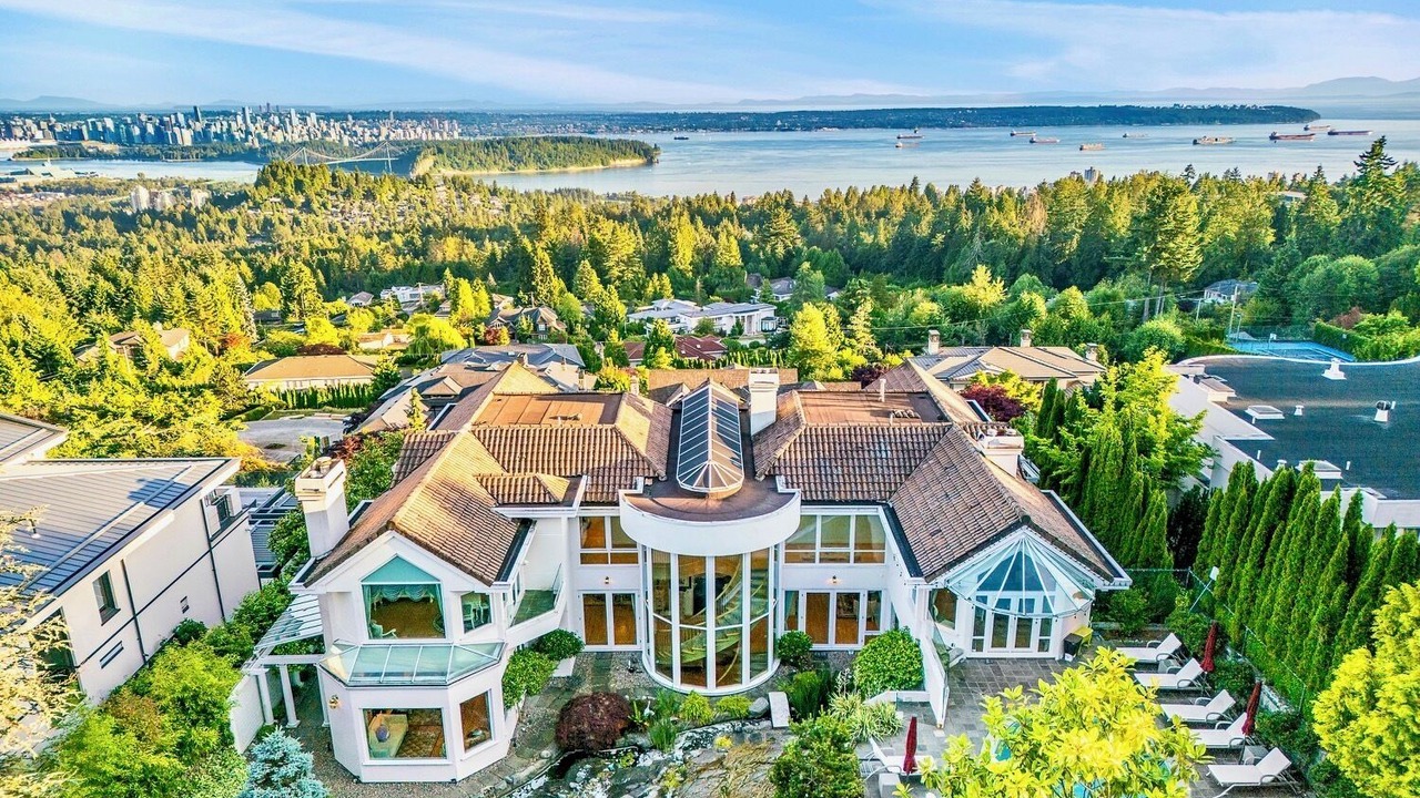 Photo of Outdoor in West Vancouver