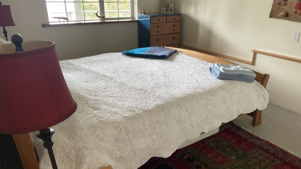 Photo of Bedroom in Salt Spring Island