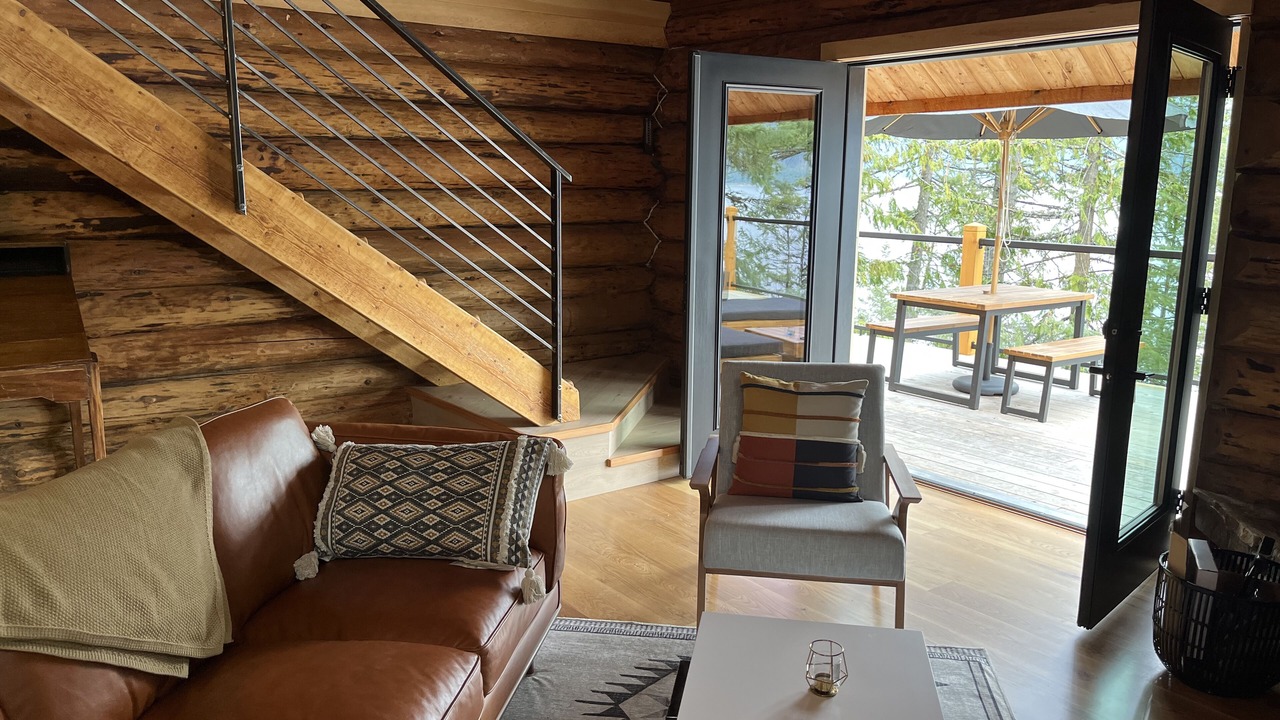 Photo of Livingroom in Central Kootenay