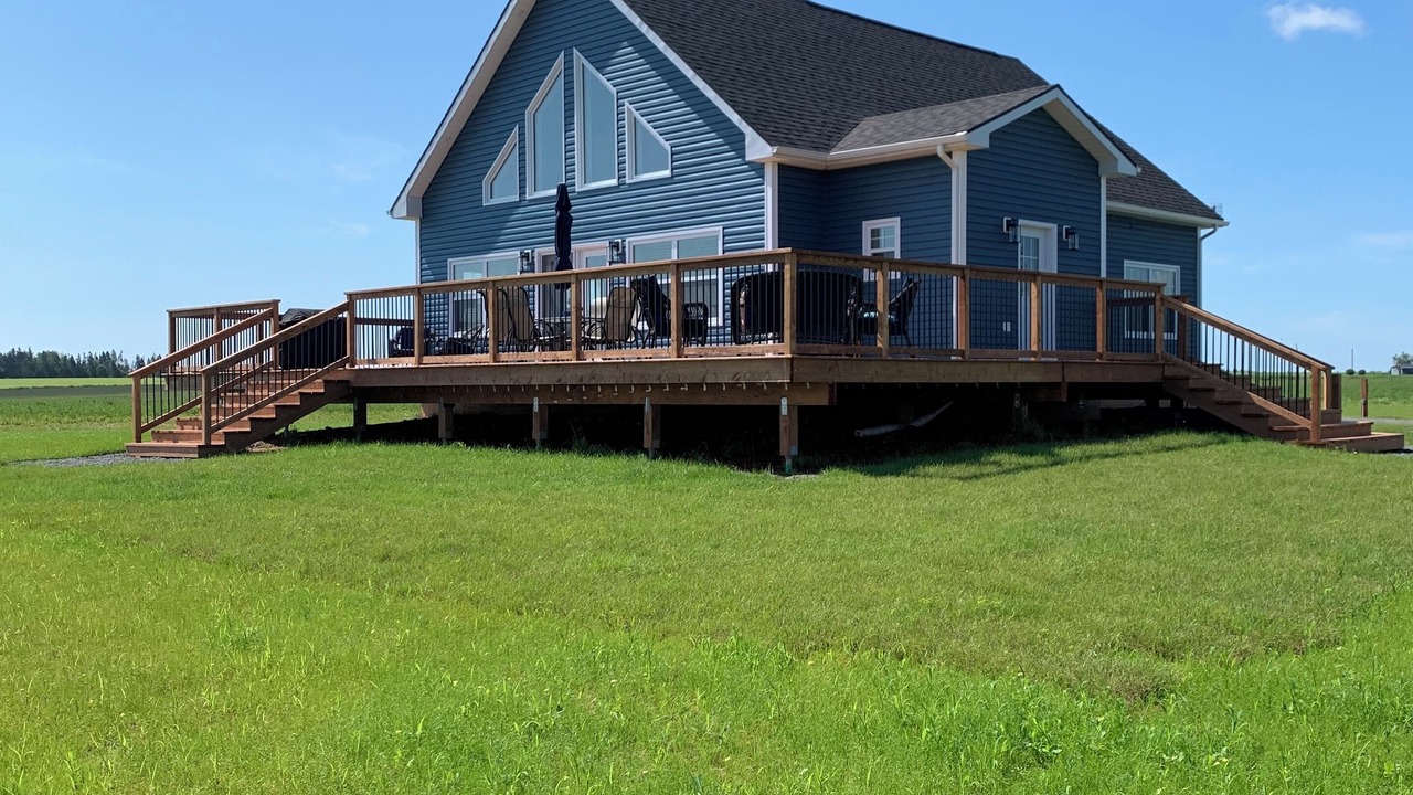 Photo of Outdoor in Red House
