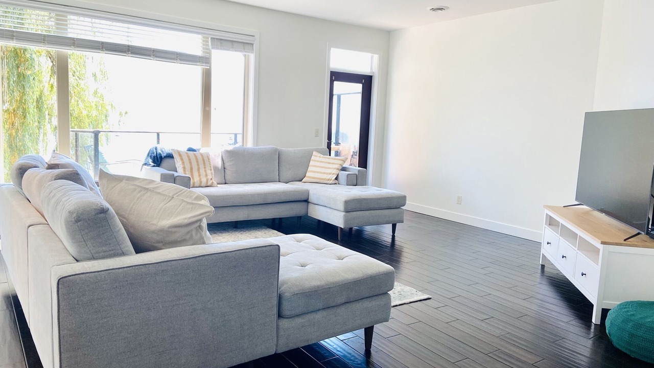 Photo of Livingroom in Westbank
