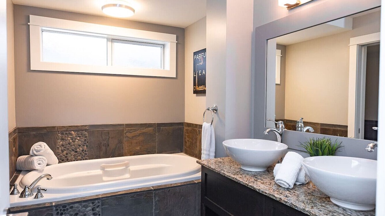 Photo of Bathroom in Regional District of Nanaimo