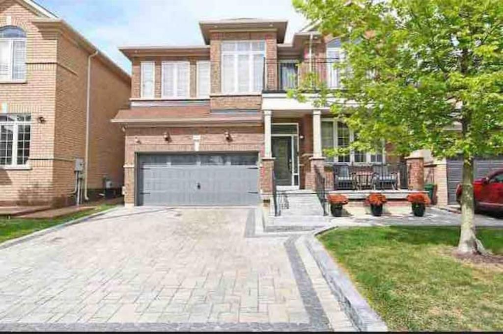 Photo of Outdoor in Brampton
