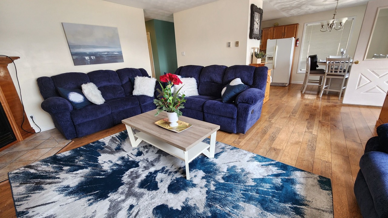 Photo of Livingroom in Wiarton