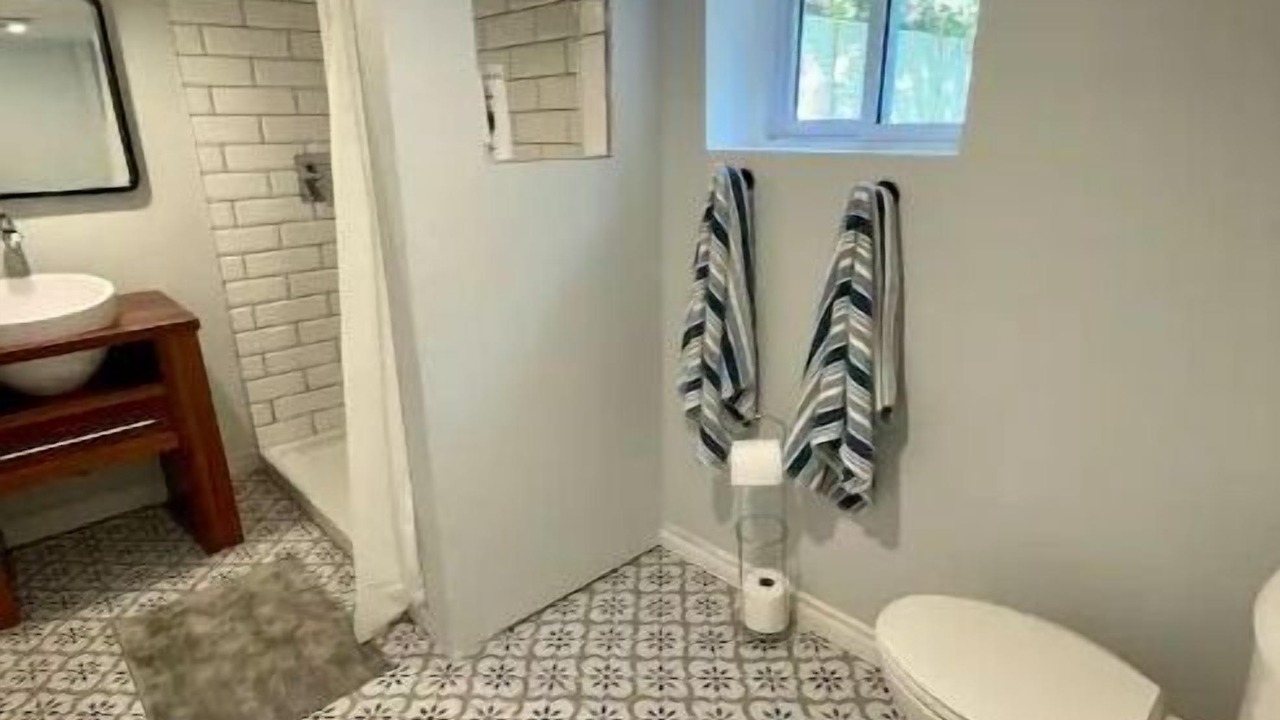 Photo of Bathroom in Amherstburg
