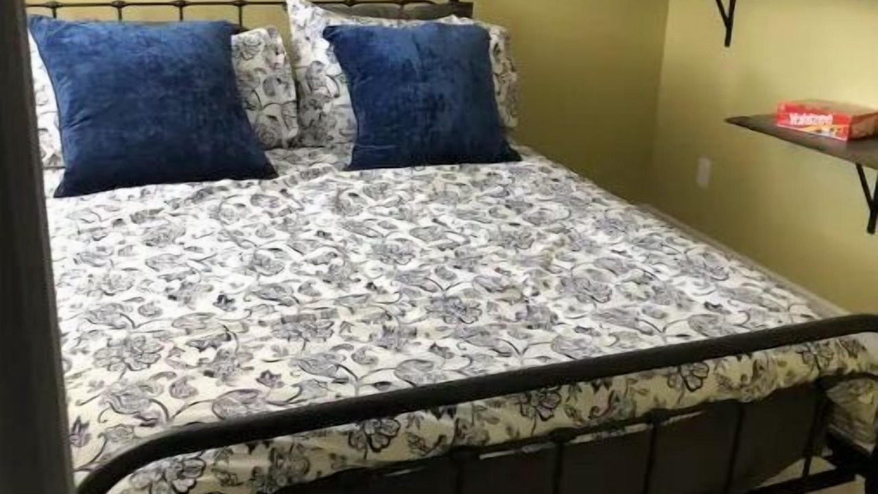 Photo of Bedroom in Amherstburg