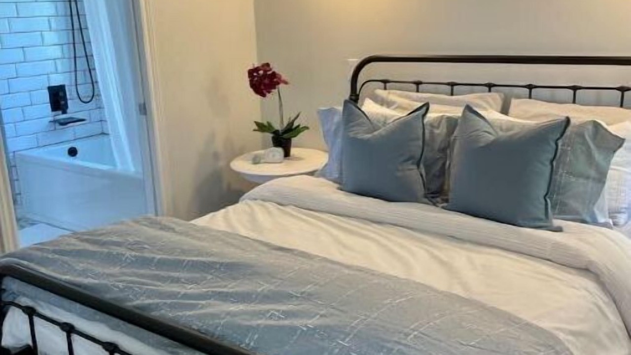 Photo of Bedroom in Amherstburg