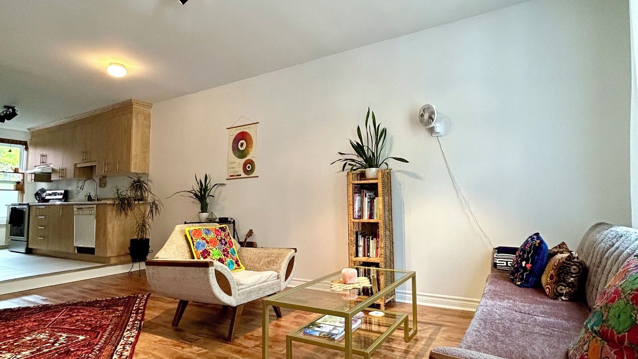 Photo of Livingroom in Mile-Ex